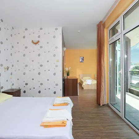 Hotel La Piazza Family