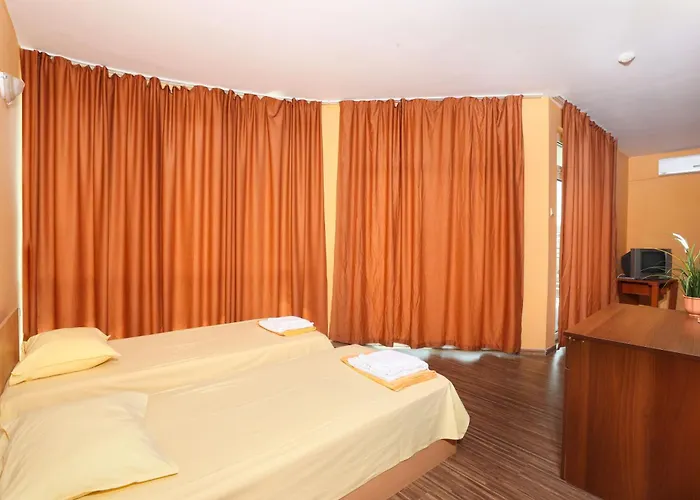 La Piazza Family 2* Sunny Beach