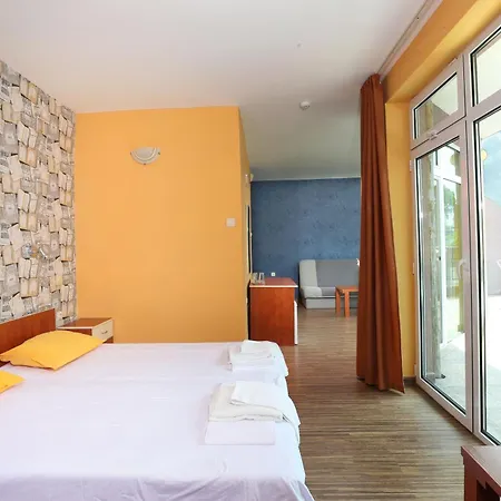 La Piazza Family 2* Sunny Beach