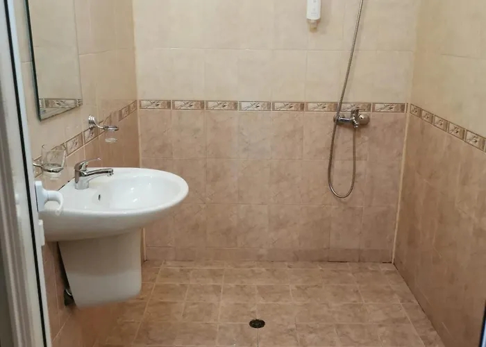 La Piazza Family Otel 2*