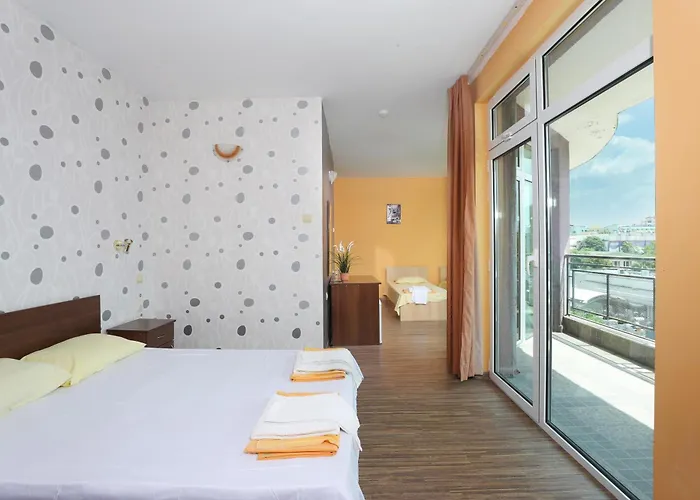 Otel La Piazza Family